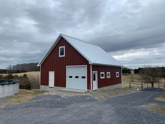 Barn Construction — photograph 6
