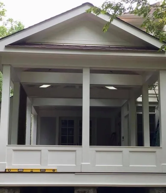 Porches — photograph 5